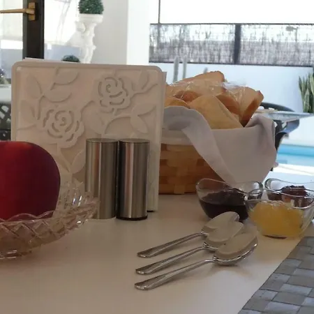 Bed & Breakfast Las Buganvillas 65 *