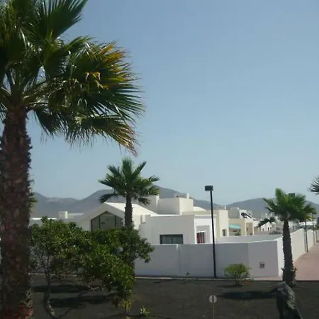 Bed & Breakfast Las Buganvillas 65 *